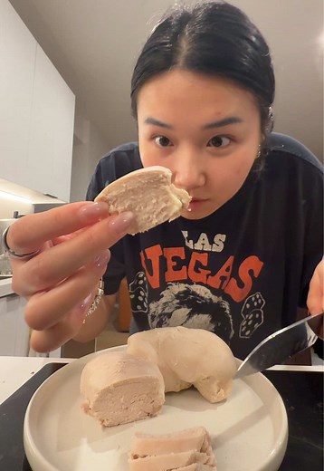 boiling chicken breast. or is it poaching? | chicken breasts