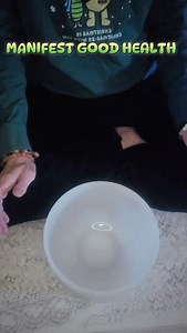 4.8K reactions · 335 shares | These 3 strikes of my 528Hz bowl are activating your body’s natural healing energy. Take a deep breath, set the intention, and let your cells remember how to thrive.  Type “HEALTH” in the comments to lock in this energy. #528hz #healingfrequencies #manifesthealth #energyhealing #soundhealing #reels | Crystal Lotus Blessings | Facebook