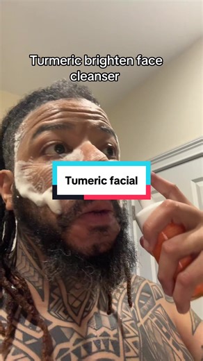 This tumeric face cleanser keeps dark spots away , my face shining , and clean. tumeric Rose water Kojic acid #tumeric #facial #
