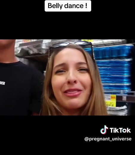 Youtuber Alexa Rivera decide to have fin woth a fake pregnant brlly ! #bigbelly #foryou #fyp #foryoupage #fakebelly