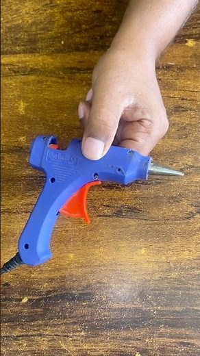 How to use small glue sticks with a glue gun