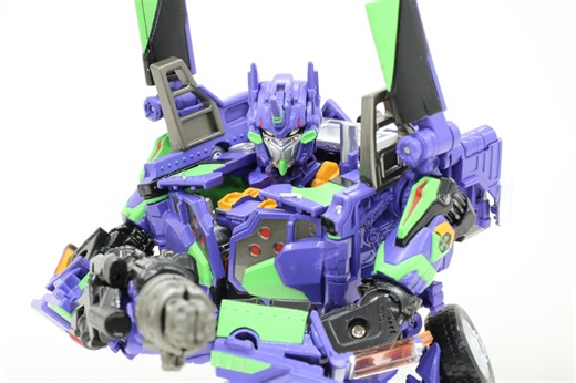 TAKARA TOMY T-SPARK Transformers Evangelion Prime Unit-01 In-Hand Images & Transformation Video