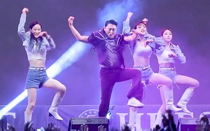 [高音质]PSY(鸟叔) - New Face - 韩国外国语大学校园庆典现场 [ 4K 60p]