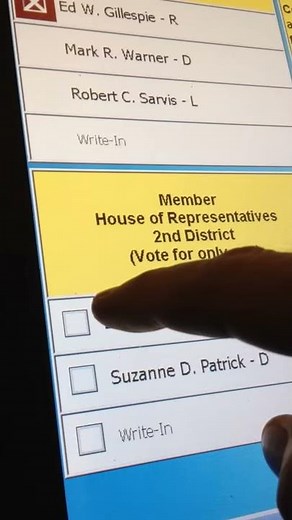 Voting Machine Caught on Camera Casting Ballot for Democrat when Selecting Republican