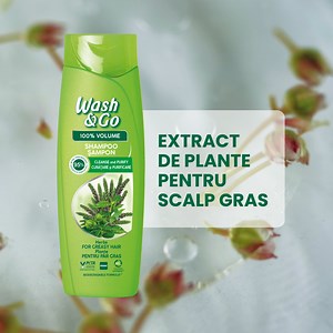 🧖🏻‍♀️Dacă părul tău se îngrașă rapid, folosește Wash&Go cu Extract de Plante, care curăță cu atenție scalpul, fără să îl deshidrateze, și previne producerea de sebum. 🫧 De asemenea, nu ezita să șamponezi părul de 2 ori, pentru o curățare eficientă. ✅ | Wash&Go Romania