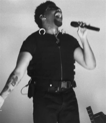 still never not screaming at the top of my lungs at a concert 🤗🗣️ #theweeknd #concert #iphone #iphonecamera