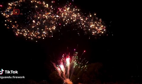 Fireworks Display: Are You Satisfied With This Show?