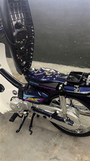 Restoration of Honda EX5 Axis Blue Motorbike - Complete Guide