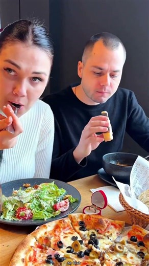 When Your Girlfriend Misses Every Proposal Hint 🥲