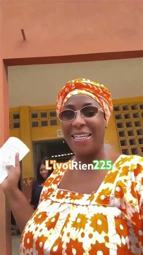 Elle valide le Bac étant en classe de première, la fille de Maa Bio très intelligente. #cotedivoire