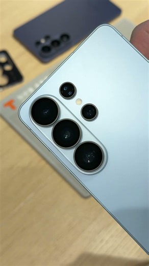 This AR lens protector is specifically designed for the Samsung S26 series. With 99% light