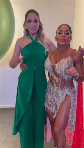 Desde NY, @aleydaortiz y @maripilyoficial te invitan a vivir un día lleno de diversión, música y tradiciones en The National Puerto Rican Day Parade. 🇵🇷✨🥳 | Telemundo