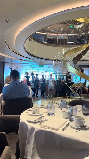 Crew Members Surprise Guests Singing “Lean on Me” 🎶 | Sun Princess Breakfast Magic