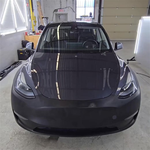 Wrap beyond average People strive to be extraordinary in different ways. In fact, an exceptional appearance can separate you from the average. Get inspired by the colorful TeckWrap designs. Every color is destined to go beyond average, setting you far ahead of others. Don’t waste your chance to reach this goal when you only need to take a pick and transform. Order now and make your every move remarkable. | TeckWrap