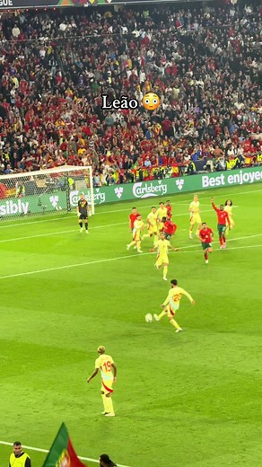 Should Leão have been shown the red Card here?😳#aura #nationsleague #fan #Portugal #spanien #Finale #starboy #skills