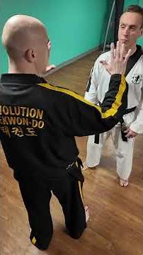 Essential Self Defence - Deflect & Escape