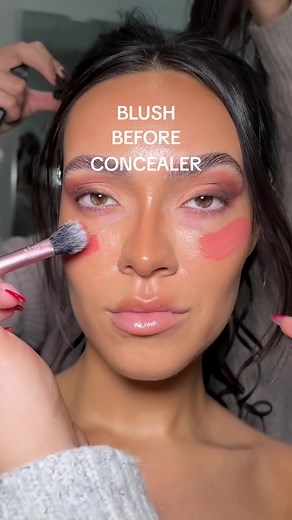 This is the best way to apply your cream blush for a flawless under eye blend! It is the best celebrity mua hack ever! IG: makeup.by.dea #makeuptutorial #tutorialmakeup #makeuphacks #makeupvideo