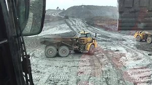 6.6K views · 72 reactions | Das macht der nicht zum ersten mal It's not the first time he's doing this | Powertools-Machines | Facebook