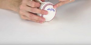 DIY Baseball Bracelet