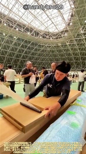 極限の職人技！手動カンナで木材から薄さ数ミクロンの芸術を引き出す木工削り工程 #worker #process #woodworking #carpenter #craftsmanship