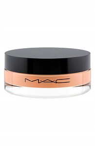 Mac Studio Fix Powder Under Eye
