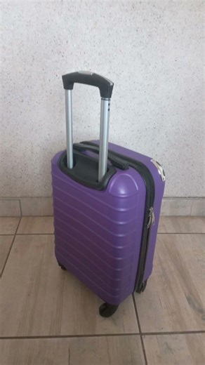 Code Locker Travel Suitcase. Size : Small. Price : R260