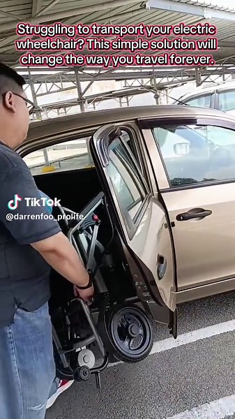 Say goodbye to mobility struggle!watch how effortless put in your electric wheelchair in a car just a click away!#mobilitymadeeasy #mobilitimudah #wheelchairlife #mobilitipenting #kehidupankerusiroda