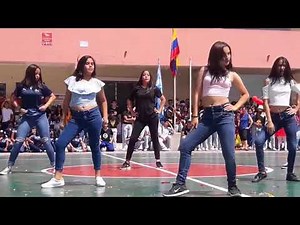 Baile Mix Colegio del Milenio