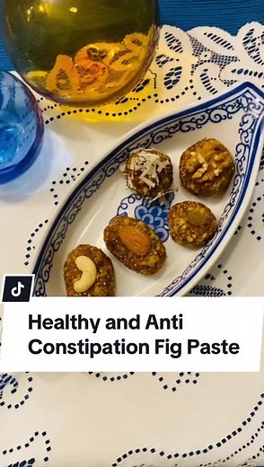 Healthy Fig paste makes your Tummy Happy.🥰. Step 1; Take as many figs as you like Wash and dry the figs well Chop it with a little thick chopper And keep aside Step 2; You can take any of these almonds as per your requirement or roast them or use them as flowers, apply a thick coat on them too, mix fig paste and chopped almonds with your hands, now put them in a container and keep them in the fridge. So give it any shape as you want. Can be eaten as a dessert Note:- When figs are pressed, they 