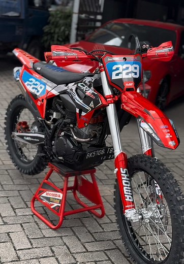 Membalas @PESAN KHUSUS harga 32,800,000 nego #CapCut #fypage #klxsupermoto #fypdong #fypシ゚viral🖤tiktok #crf #crf150supermoto #crf450 #crf450lite #fypdong #supermotoganteng