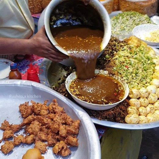 Exploring Vibrant Street Food Market Delights