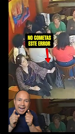 ⚠️Mujer carterista, se lleva un bolso #seguridad #mujer #carteristas #bolsos #restaurant #short