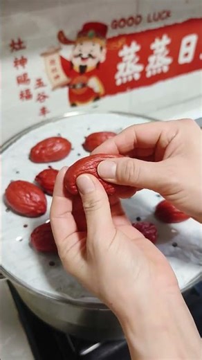 The red date steamed buns are ready. Do you think they look like them#Handmade steamed bun