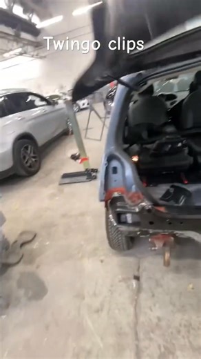 182K views · 309 reactions | #diy #asmr #tool #carrosserie #asmrsounds #repair #automobile #tips | Mecilia | Facebook