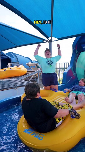 WHITNEY THE DIVA 💅 #waterpark #micdup #summer #lifeguard #fypシ | splashway waterpark