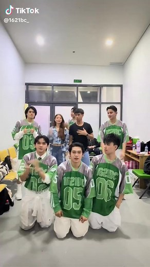 75K views · 5.2K reactions | Ang cute nito, sugurin niyo sa tiktok. HAHA! pusuan natin don, pa-million views natin! Link sa comment section. #JMFYANG #JMIbarra #SofiaSmith | JMFyang | Facebook