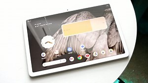 2025年的谷歌Pixel平板电脑！（仍然值得购买？）（评论）