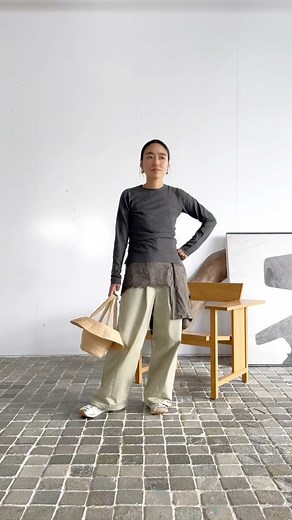 株式会社Mother / 東原亜希 on Instagram: "FORME 2026 SPRING コラボレーションいただいている @ayaaa0707 さんのスタイリングも @mother_inc のHPに掲載しております！ 綾さんの着こなしも 是非参考にしてくださいね！ ーーーーーーーーーーーーーーーーーー FORME 2026 Spring Collection https://mother-inc.jp/shop/pages/26sp 受注期間 2025年12月17日（水）12：00〜12月22日（月）23：59まで ーーーーーーーーーーーーーーーーーー ※受注生産のため【3月下旬以降】順次発送となります。 ※受注に上限数がございます。 ※FORME以外の商品との同時購入はできかねます。他の商品をご購入の場合は別途ご購入ください。 ※お客様都合のキャンセル、返品はご遠慮いただいております。サイズ・色をご確認の上ご注文いただきますようお願い致します。 ※商品発送時に、クレジットカード決済がおこなわれます。 ※商品のお届けについては、3月下旬以降にメールにて随時お送り致しますので