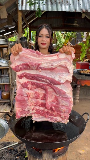 3.1M views · 36K reactions | Cook pork crispy and braised with chili sauce recipe | Closet Cooking | Facebook