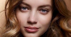 Remember Rimmel’s Heather Shimmer lipstick? It’s back with a bang