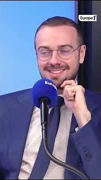 🤣 "Je vais demander au DG de cette antenne qu'à la rentrée vos téléphones soient dehors !" (E.Deval)