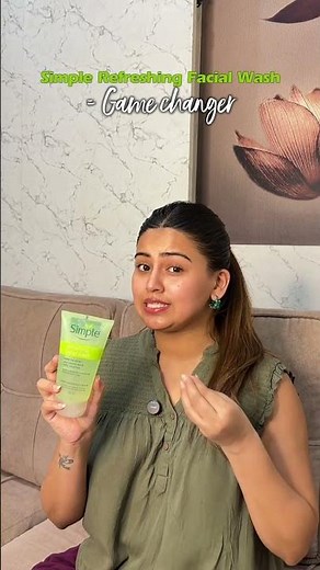 Simple Refreshing Facial Wash | Soap-Free Cleanser For Soft, Smooth Skin