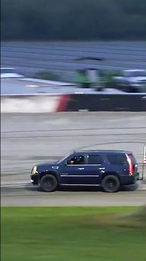 CADILLAC ESCALADE VS BMW TURBO DIESEL X5 SPECTATOR DRAGS FREEDOM FACTORY 2022