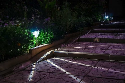 Solar Lights Staying on During the Day? Here's What to Do! - www.tipshandyman.com