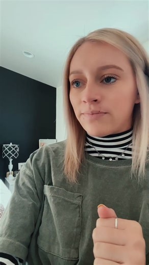 Embracing My Outie Belly Button Before Pregnancy