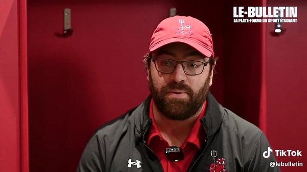 Marc-Olivier Dubé à la barre des Diablos Il y a du nouveau pour la prochaine saison de football au Cégep de Trois-Rivières. Les Diablos ont un nouvel entraîneur-chef, Marc-Olivier Dubé. Après 7 saisons avec les Gee-Gees de l’Université d’Ottawa, Marc-Olivier Dubé a décidé de revenir dans son coin de pays et de diriger l’une des plus vieilles organisations de football collégial au Québec. Dans son parcours, M. Dubé a également été très impliqué dans le monde du football collégial. En 2015, il a o
