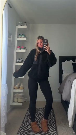 These $37 platform booties are doing the most 🤎