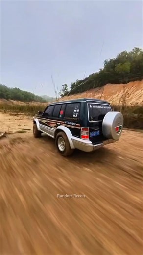 RC beast conquering off-road trails — classic realistic Mitsubishi Pajero in action 🔥 #foryou #offroadadventure #rchobby #rccars #offroading #Mitsubishi | Random Recon