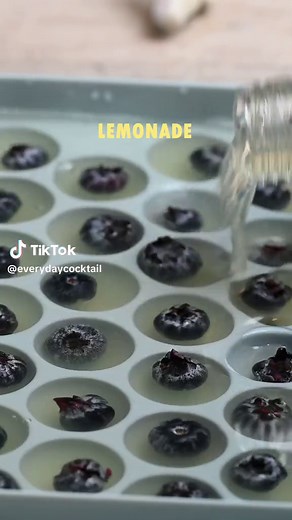 Dragon Fruit Margarita Recipe for a Spooky Halloween Cocktail