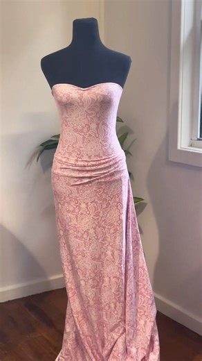 Two easy ways to drape a dress 🌸 #draping #fashion ion